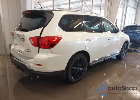 2017 Nissan Pathfinder Platinum z USA, uszkodzony, nr VIN 5N1DR2MM0HC663770